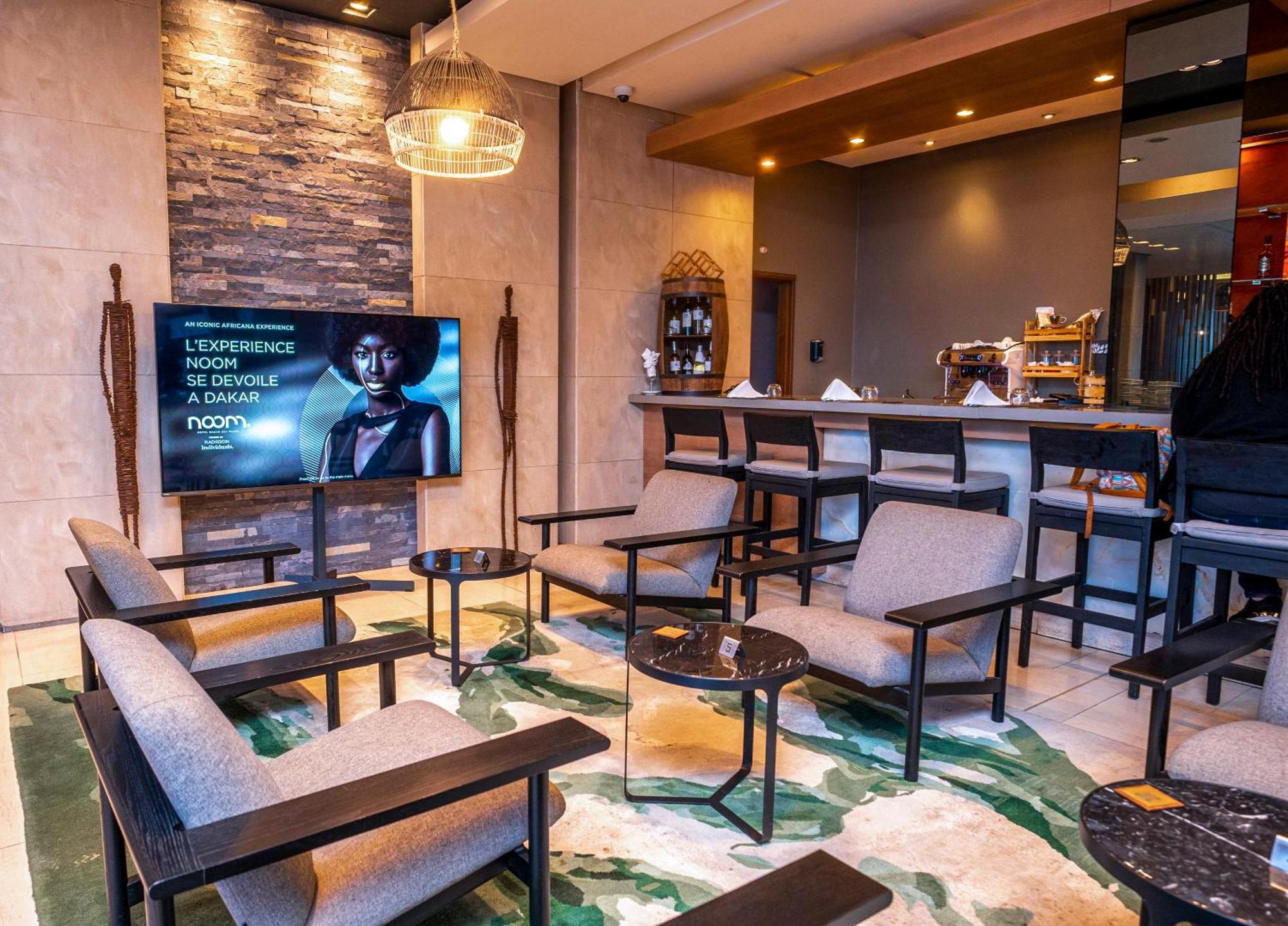 Noom Hotel Dakar Sea Plaza, A Member Of Radisson Individuals Exterior foto The lounge at the airport