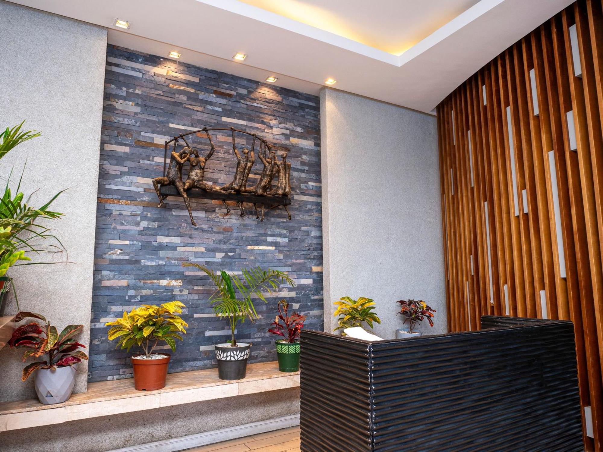Noom Hotel Dakar Sea Plaza, A Member Of Radisson Individuals Exterior foto Reception area