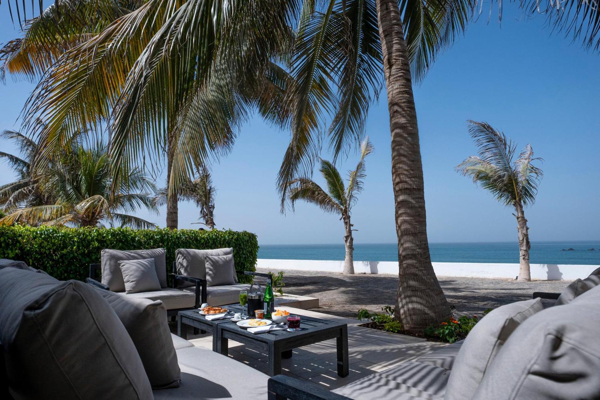 Noom Hotel Dakar Sea Plaza, A Member Of Radisson Individuals Exterior foto Beach at the Jumeirah Beach Hotel