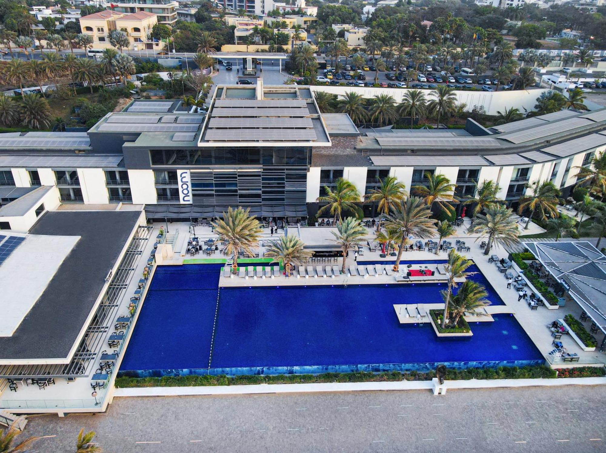 Noom Hotel Dakar Sea Plaza, A Member Of Radisson Individuals Exterior foto Aerial view of the hotel